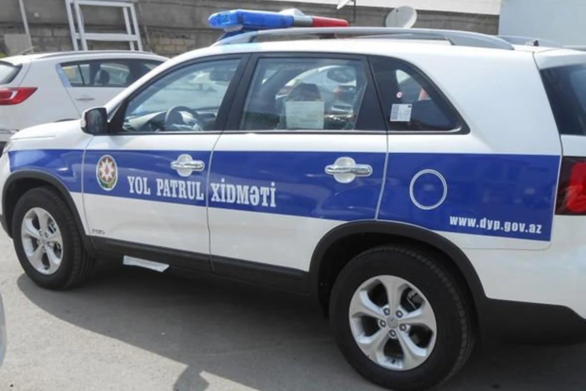 В Азербайджан доставлены новые автомобили для Государственной дорожной полиции