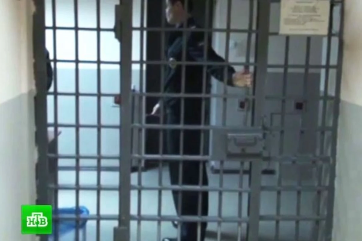 Задержанный в супермаркете свел счеты с жизнью в отделе полиции
