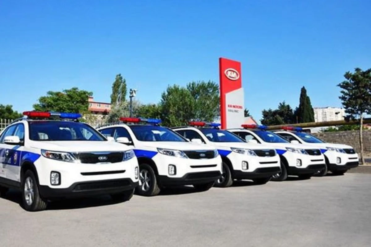 У дорожной полиции Азербайджана появились новые автомобили