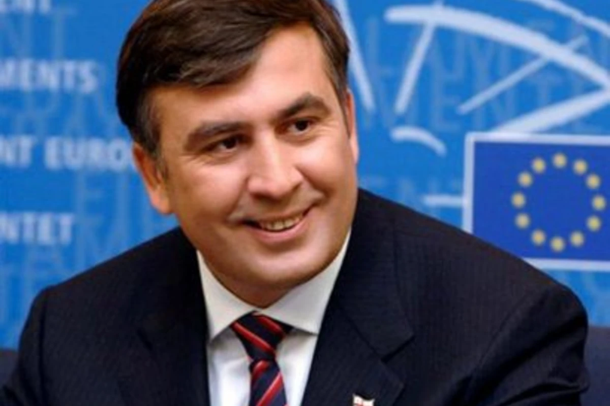Пародист голосом Саакашвили разыграл министров