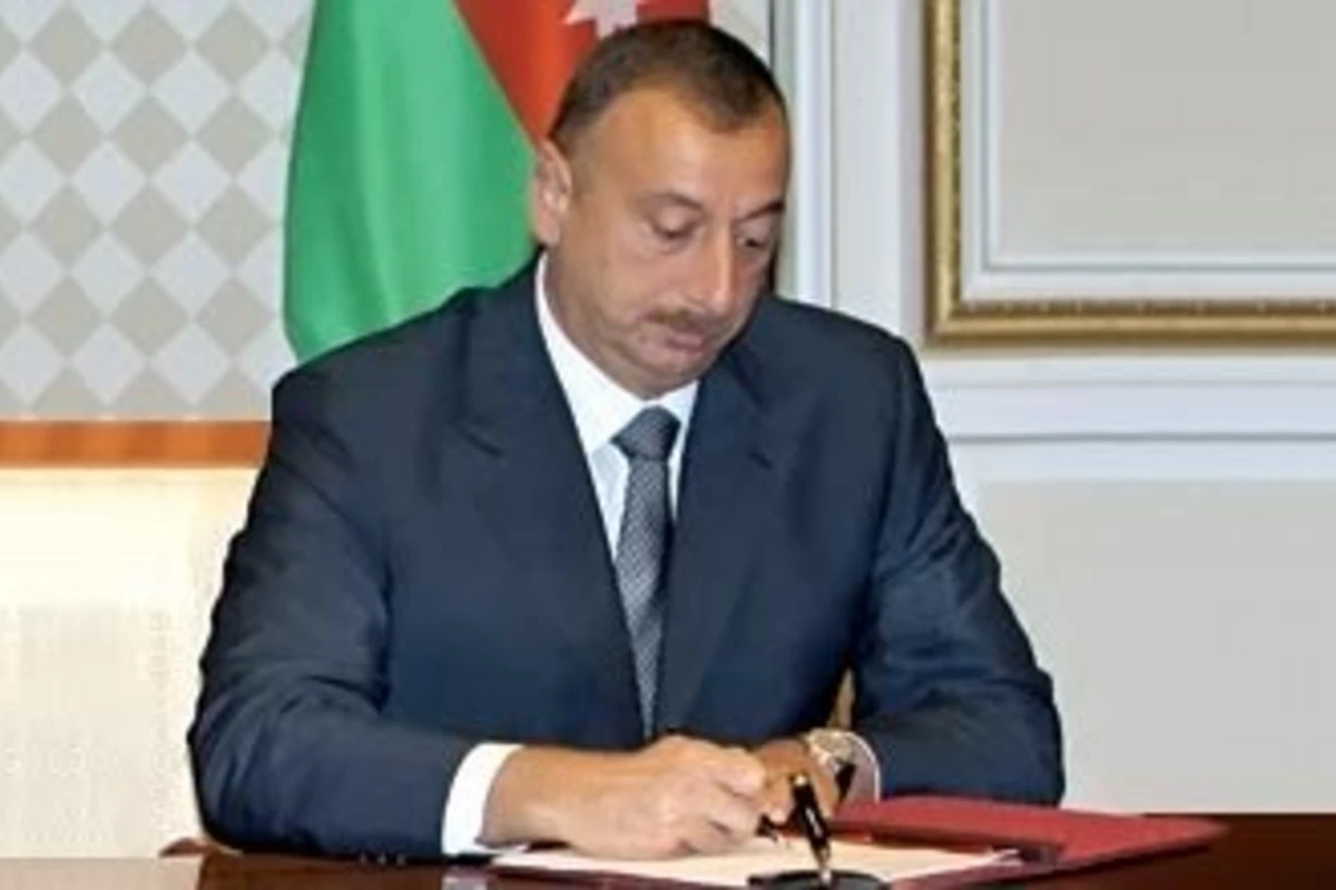 Ильхам Алиев подписал распоряжение о новом составе Кабинета министров Ильхам Алиев подписал распоряжение о новом составе Кабинета министров