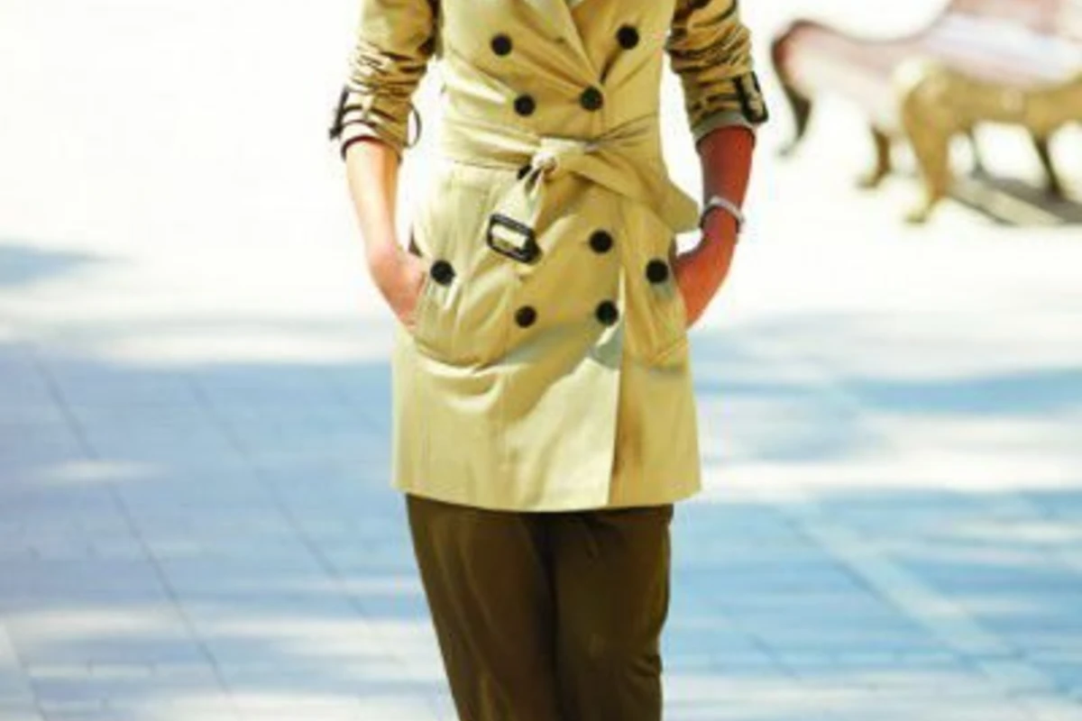 Ульвия Рахманова принимает участие в проекте Burberry «Art of The Trench»
