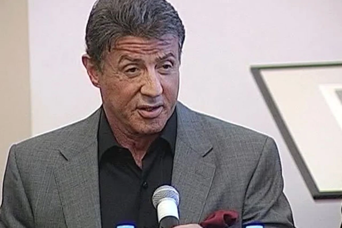 В Санкт-Петербурге открылась выставка картин Сталлоне