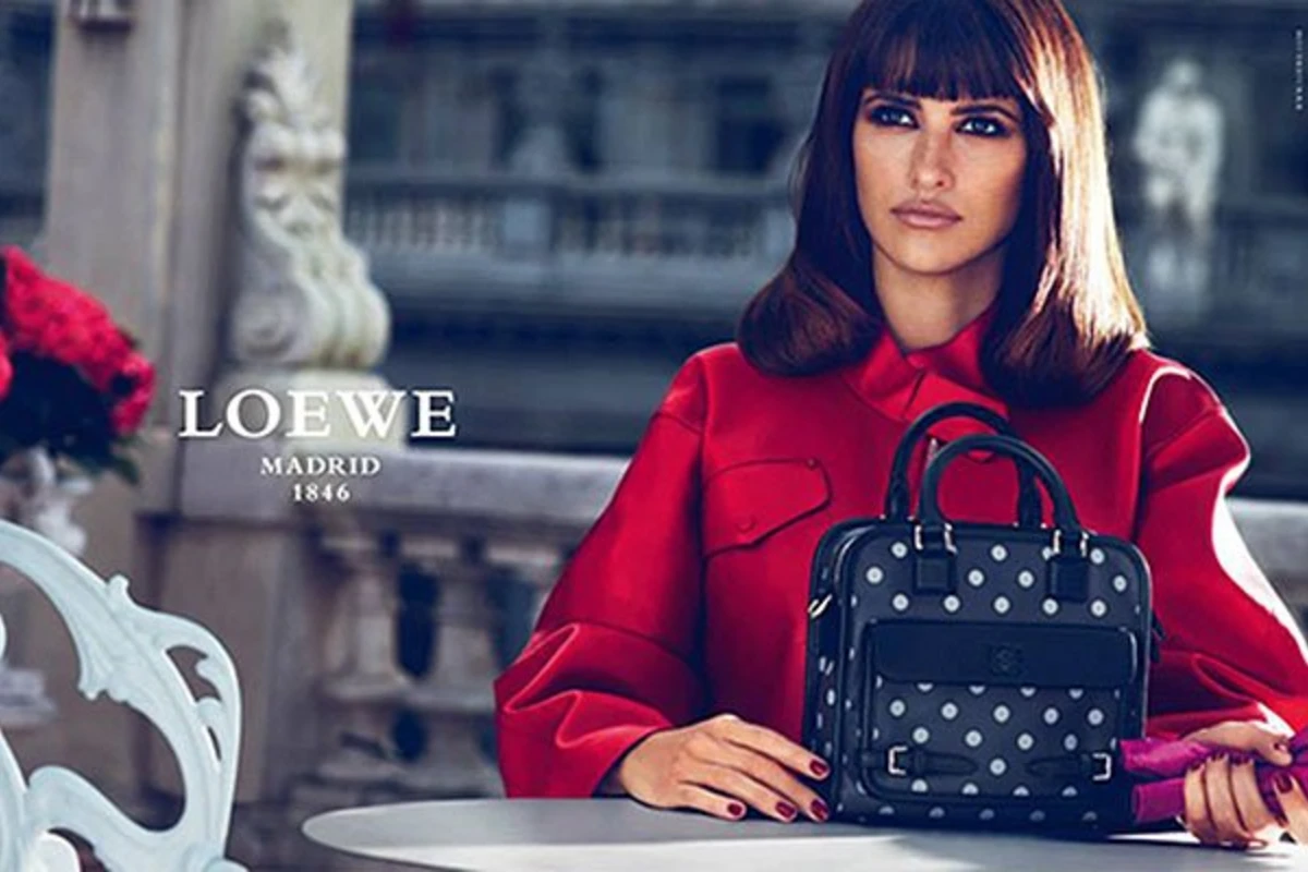 Пенелопа и Моника Крус создали новую сумку для Loewe