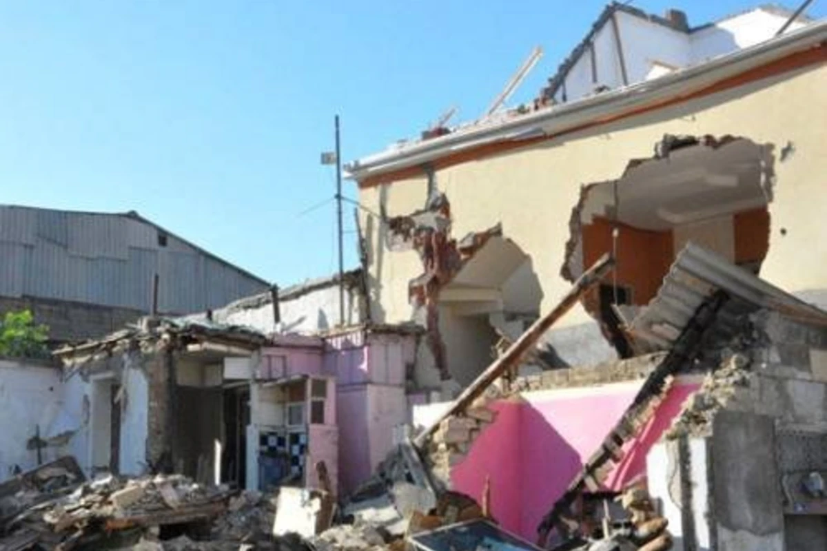 В Баку будет снесено множество жилых объектов