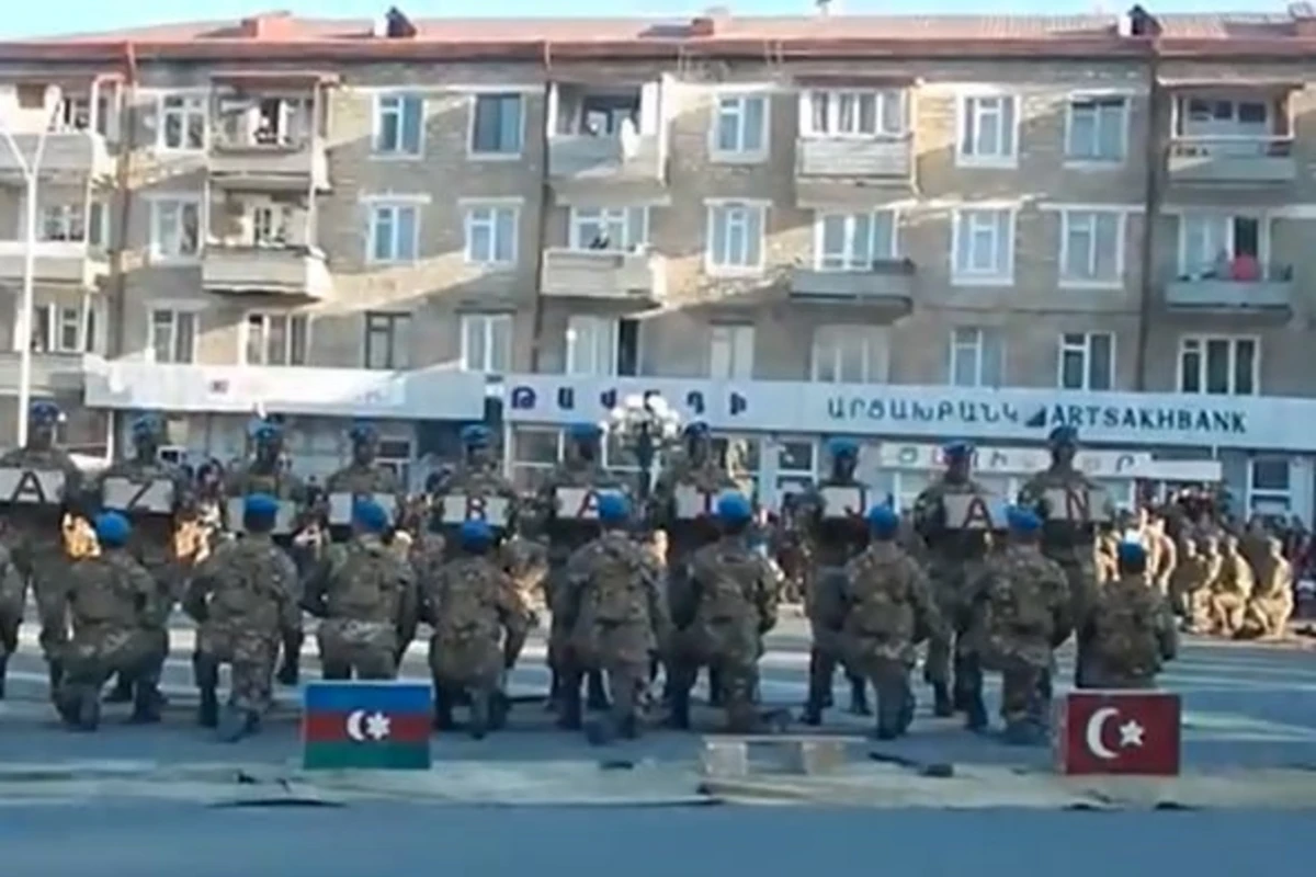 Армянские сепаратисты оскорбили флаги Азербайджана и Турции (видео)