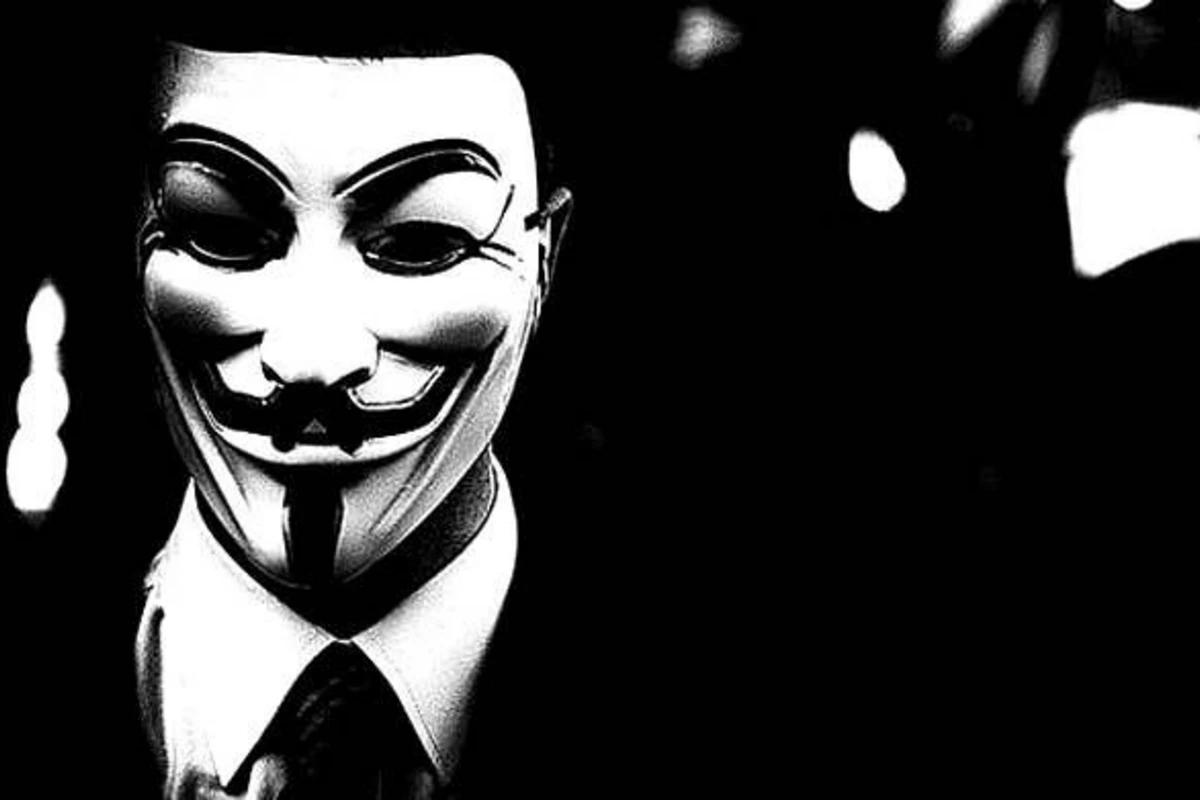 Хакеры из Anonymous получают данные с компьютеров правительства США