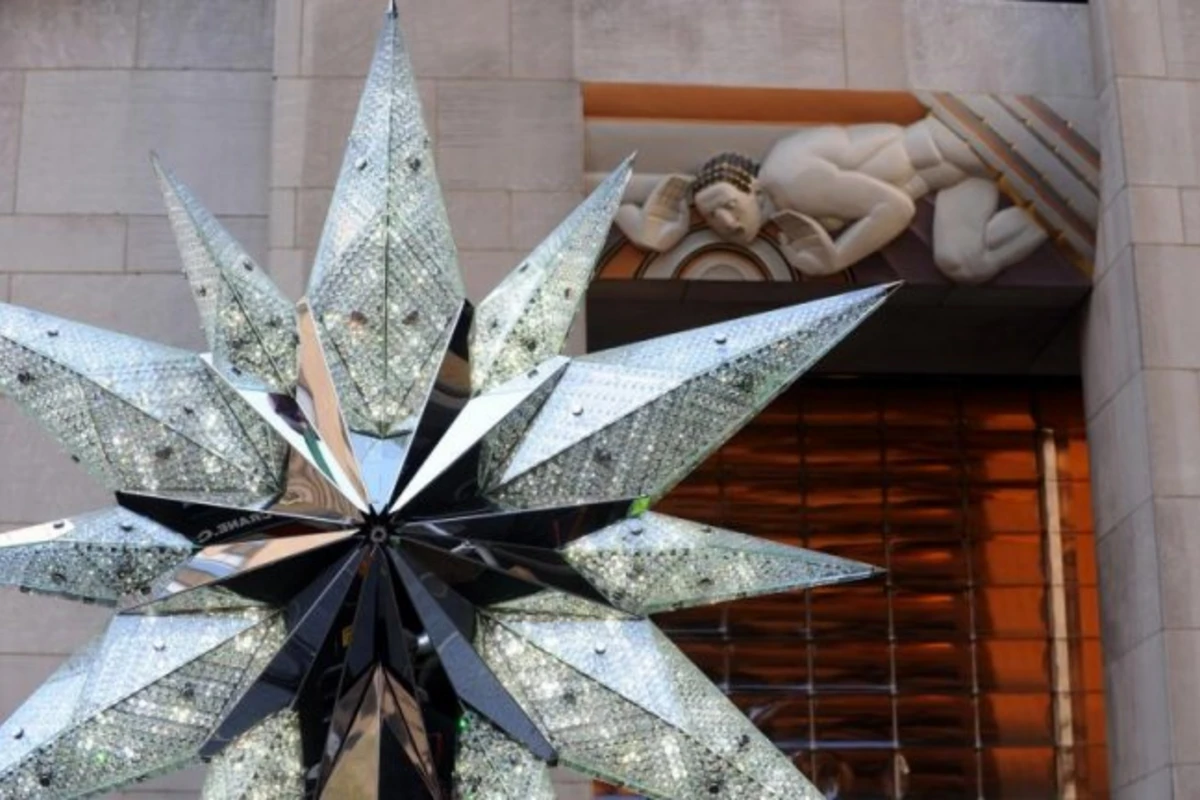 Swarovski снова сделала звезду для главной рождественской ели США