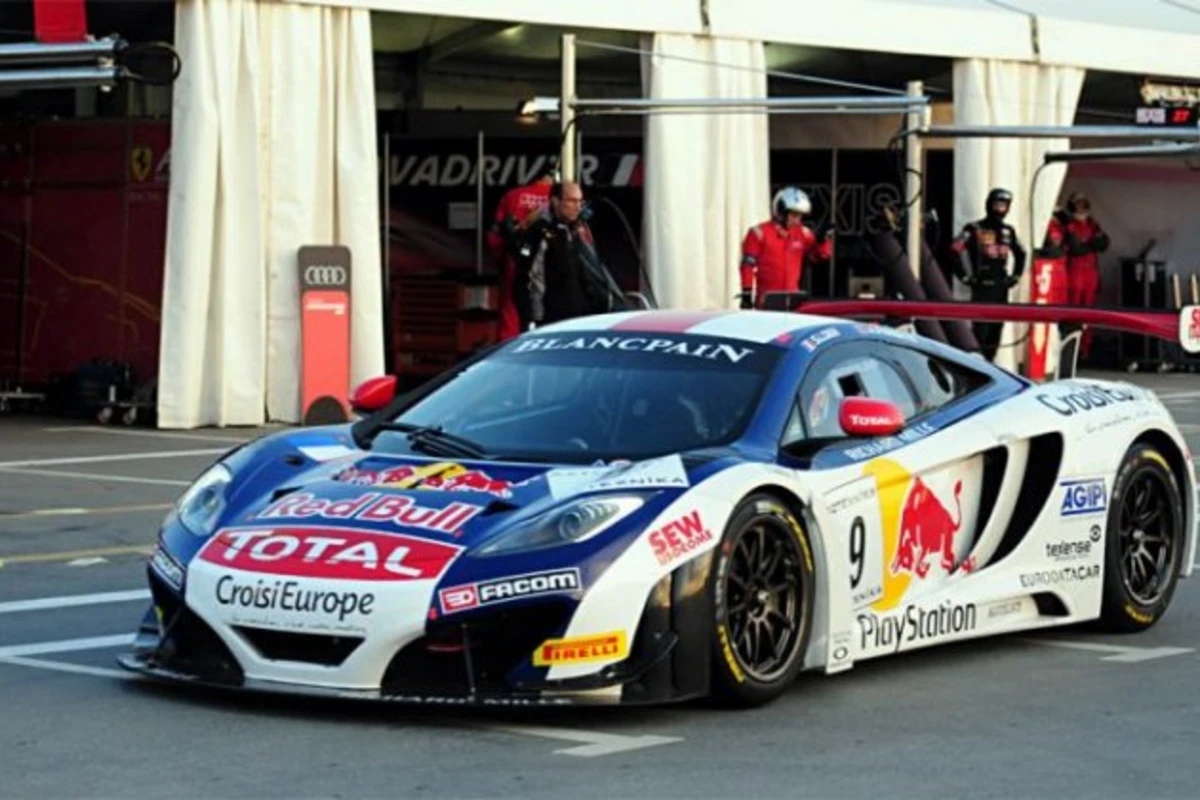 В Баку состоялись соревнования автогонок FIA GT Series