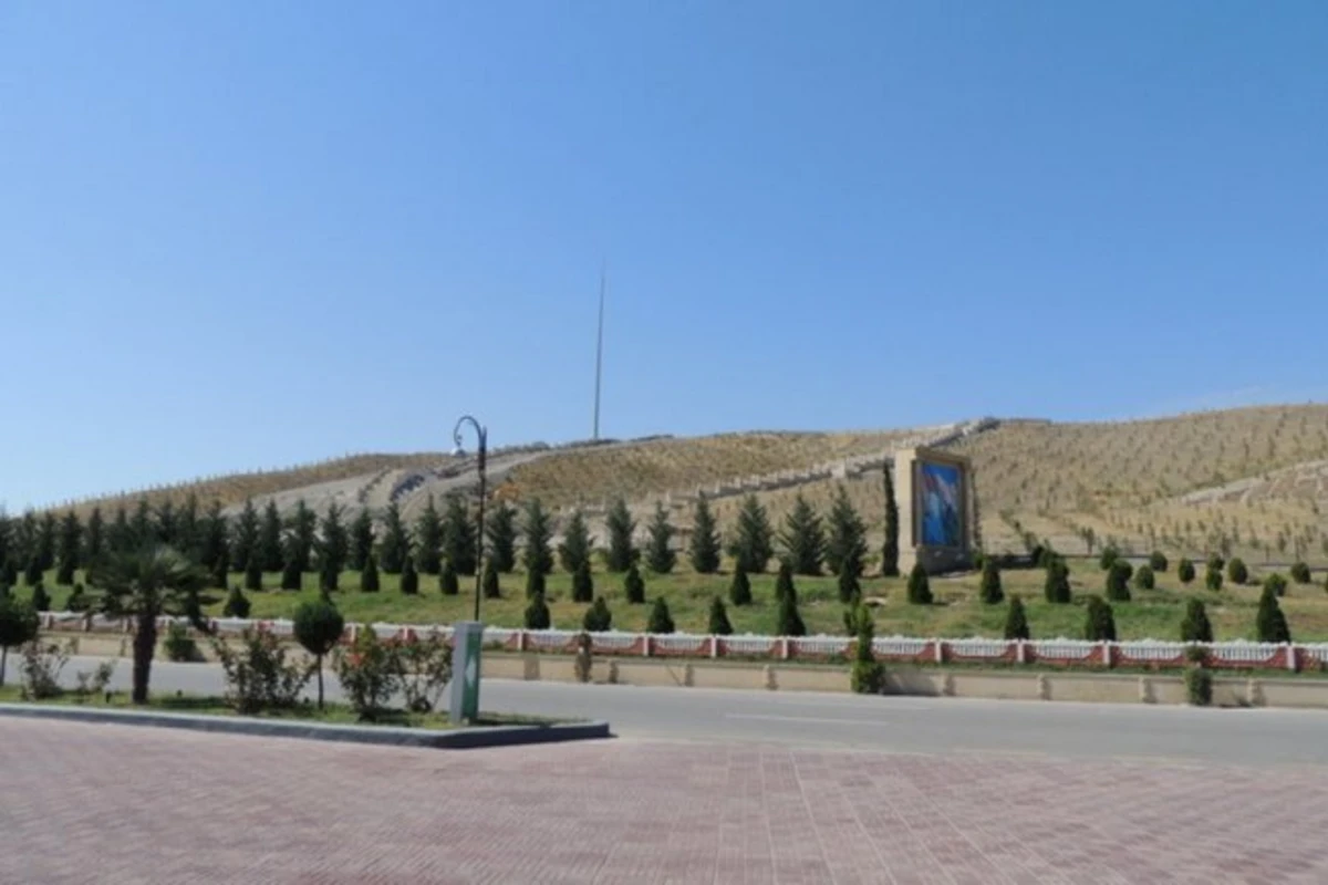 В Физулинском районе Азербайджана строится Площадь флага