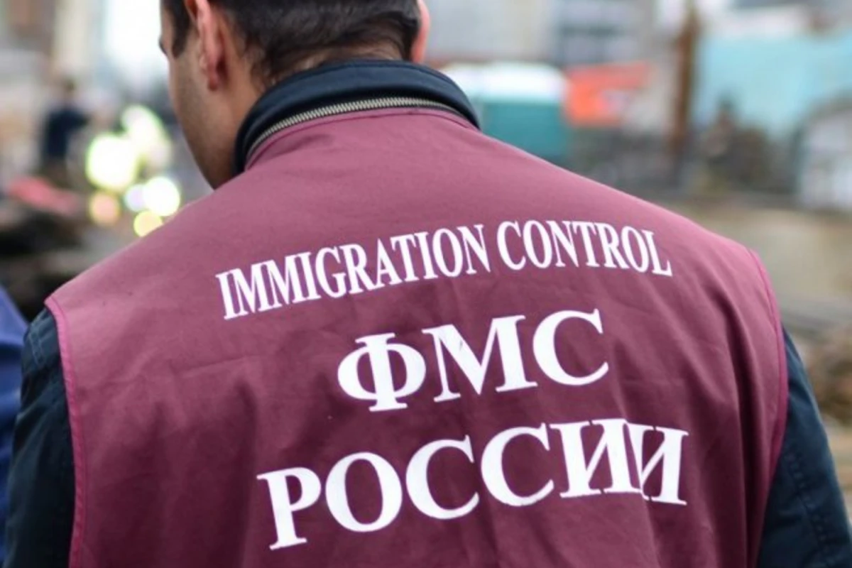 В Москве полицейский зарегистрировал в квартире 2 тыс. мигрантов