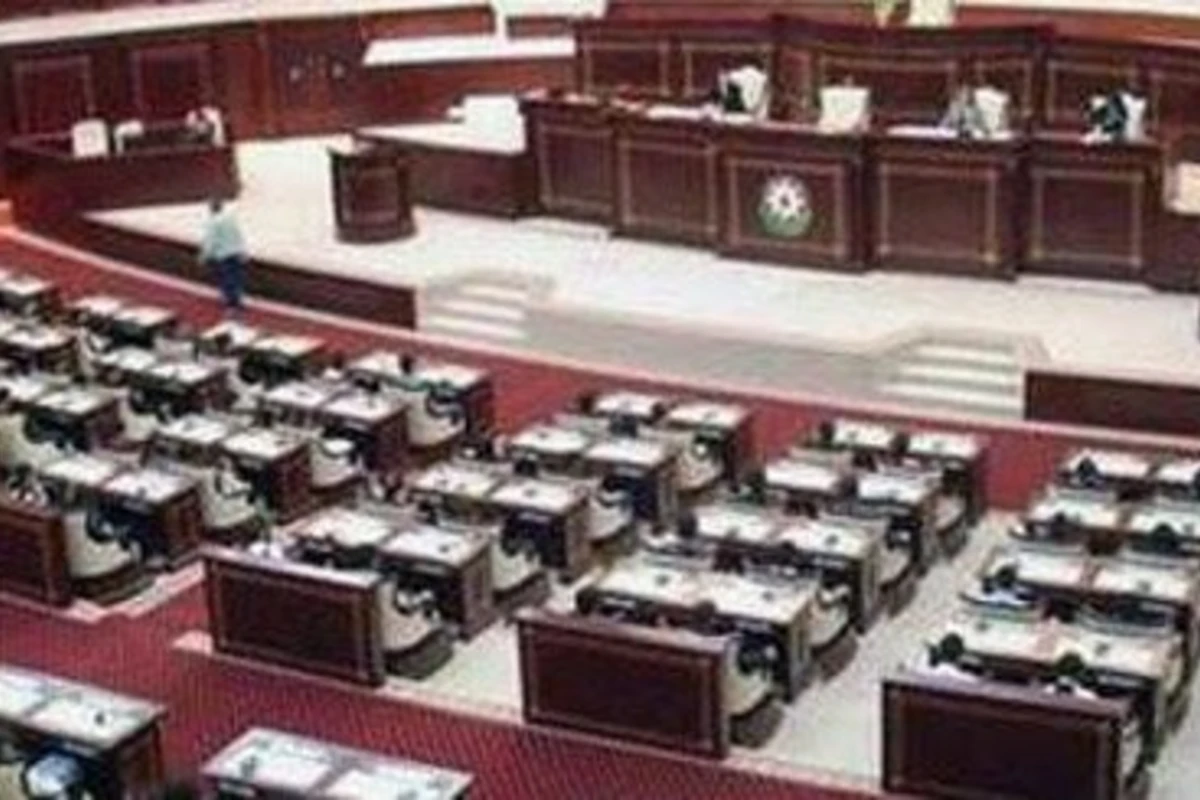 Председателю Верховного суда Азербайджана повысили зарплату