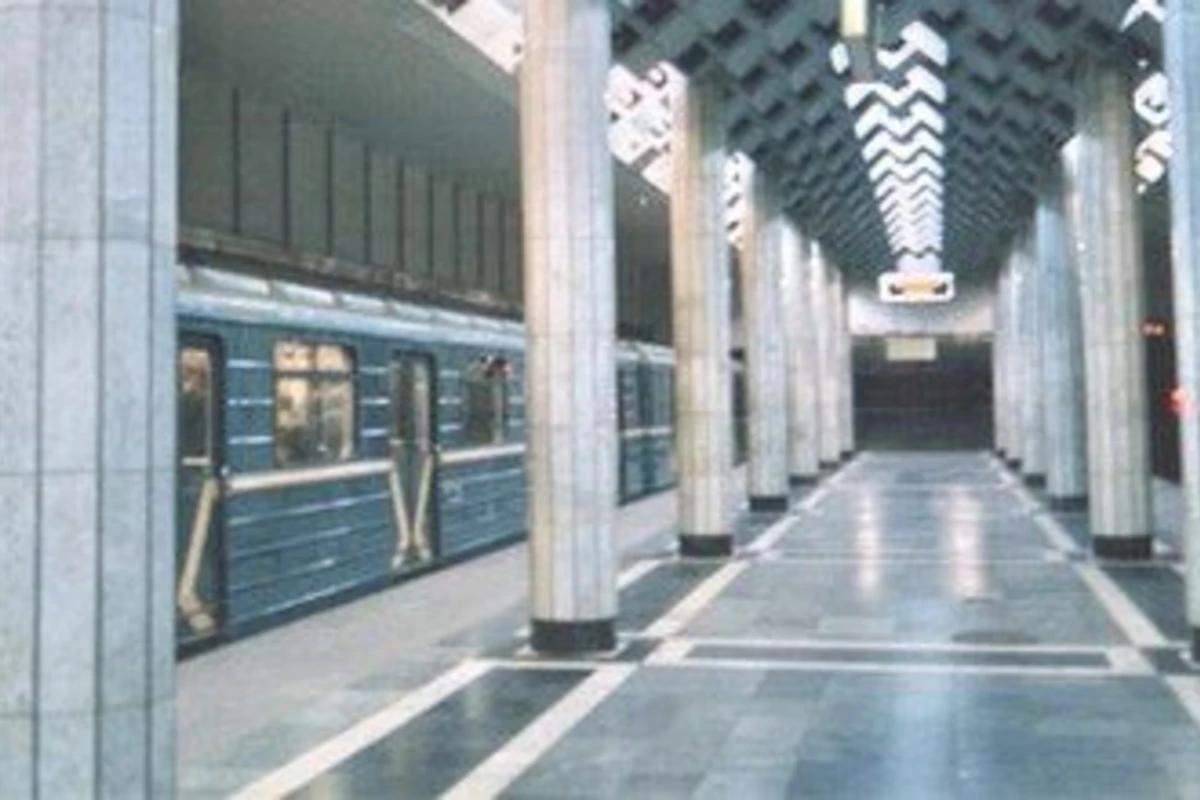 Бакметрополитен ввел в эксплуатацию пять модернизированных вагонов