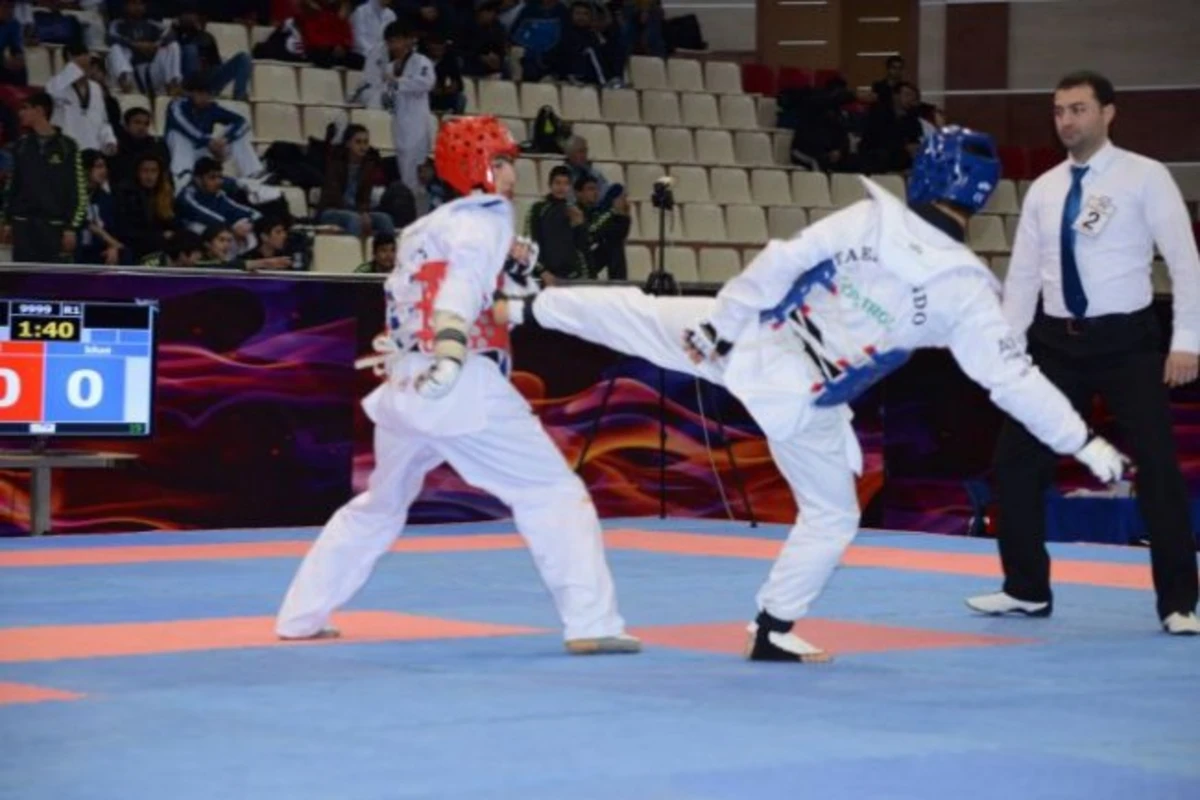 В Баку стартовал чемпионат Азербайджана по таэквондо
