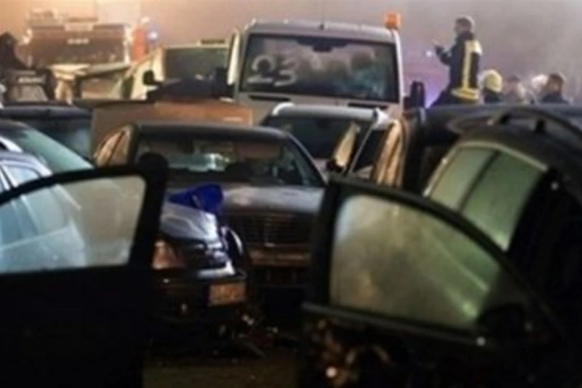 В Германии в масштабной аварии разбилось 50 авто
