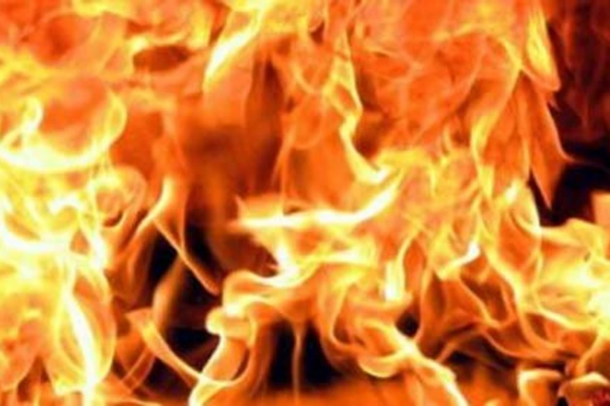 В Баку при пожаре погиб мужчина В Баку при пожаре погиб мужчина