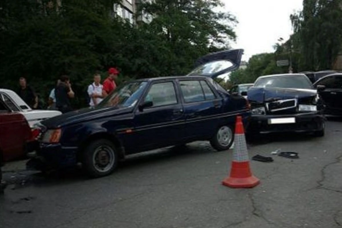 В Азербайджане произошла цепная авария