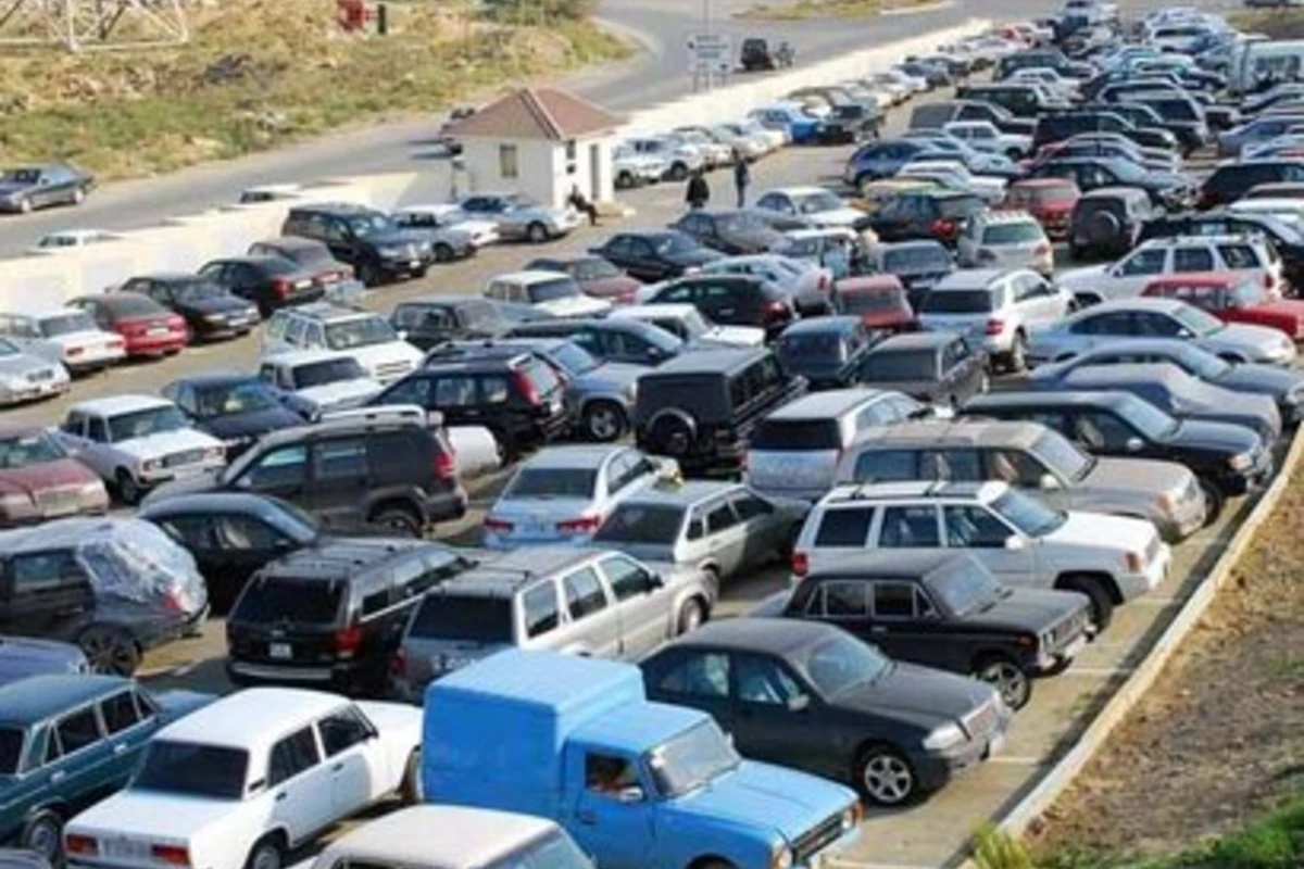 В Азербайджане ввели запрет на ввоз европейских автомобилей старше 2005 года