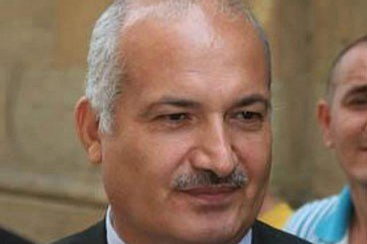 Сардар Джалалоглу заявил, что нашел все ошибки Эйнштейна