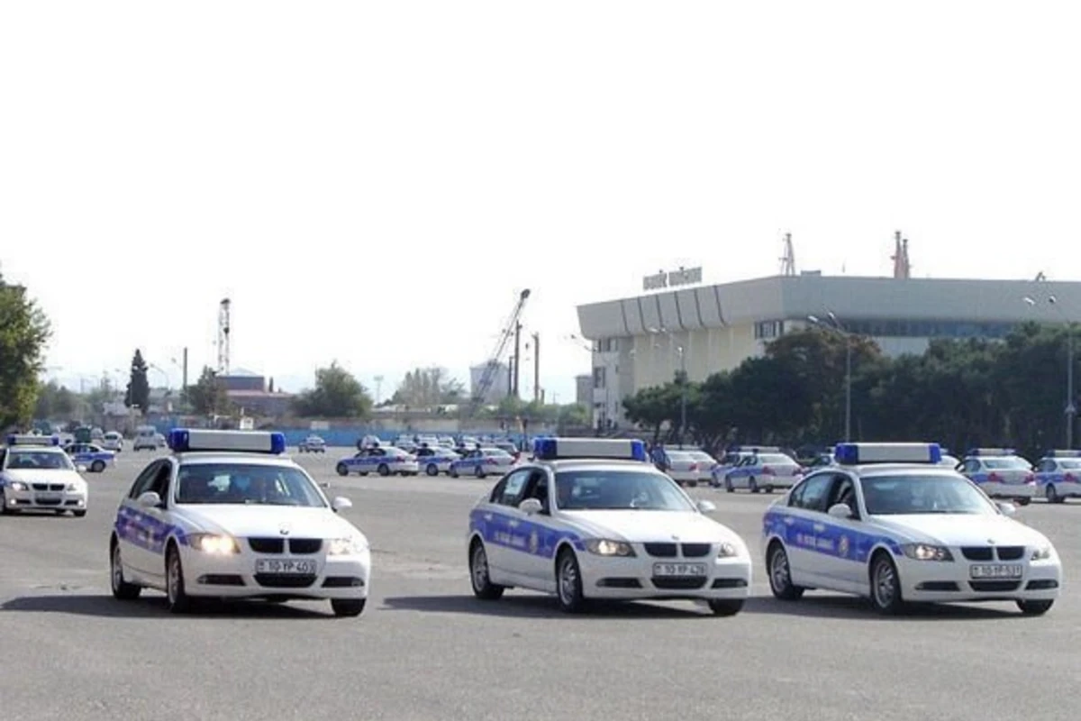 Дорожная полиция проводит в Баку рейды