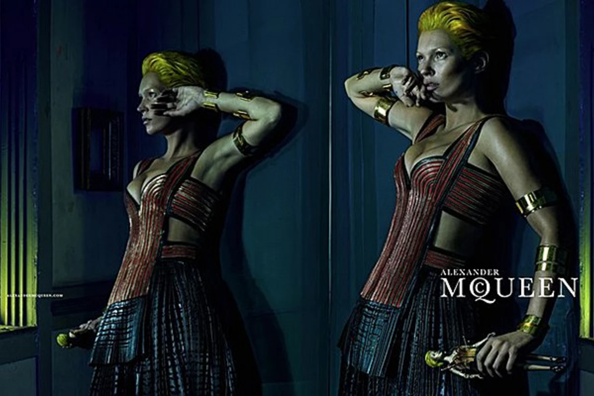 Кейт Мосс впервые снялась в рекламе Alexander McQueen (видео)