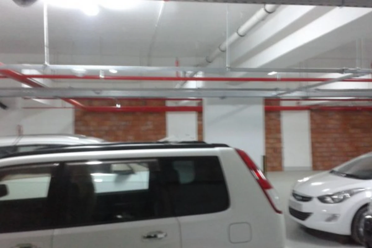 В бакинском паркинге под Зимним бульваром «VIP-выездов» не будет