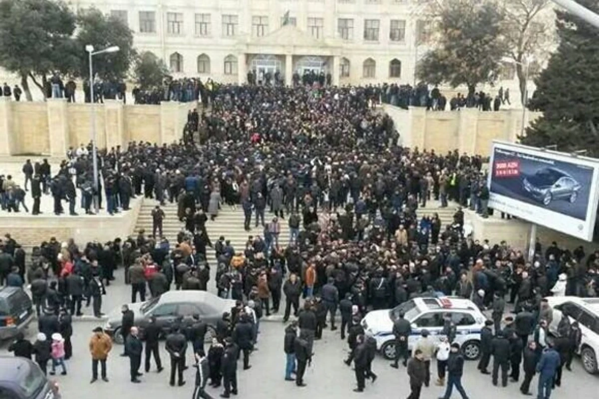 Обращение Исполнительной власти Ясамальского района к жителям Советской (видео)
