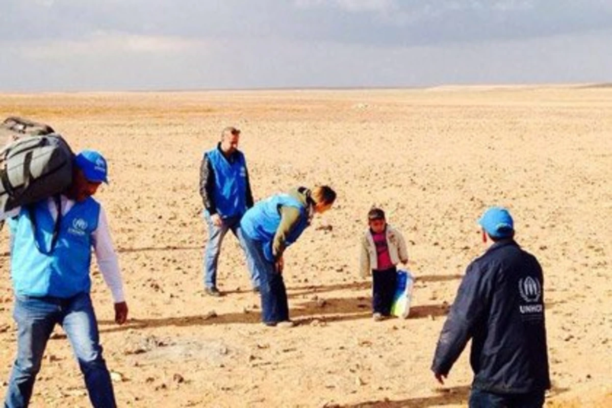 «Потерявшиеся» родители сирийского беженца нашлись за кадром фотографии в Twitter