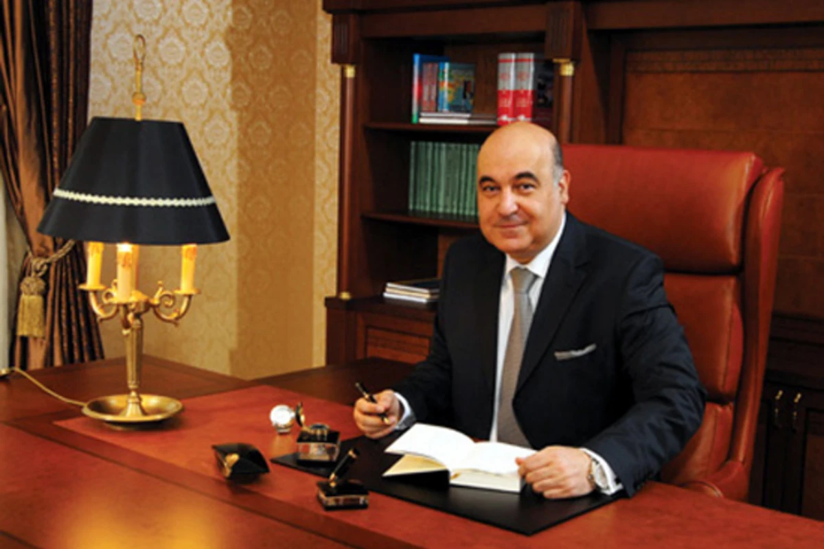 Çingiz Abdullayev Ermənistan prezidenti və müdafiə nazirini məhkəməyə verir