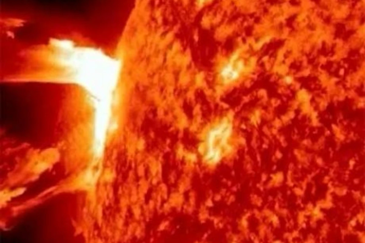 На Солнце произошла экстремально мощная вспышка