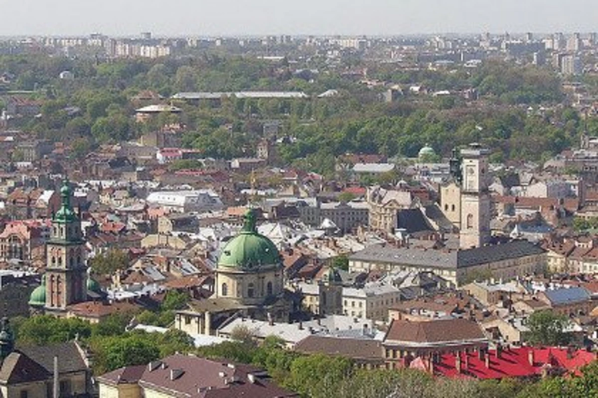 Жители Львова поддержали русскоязычных сограждан
