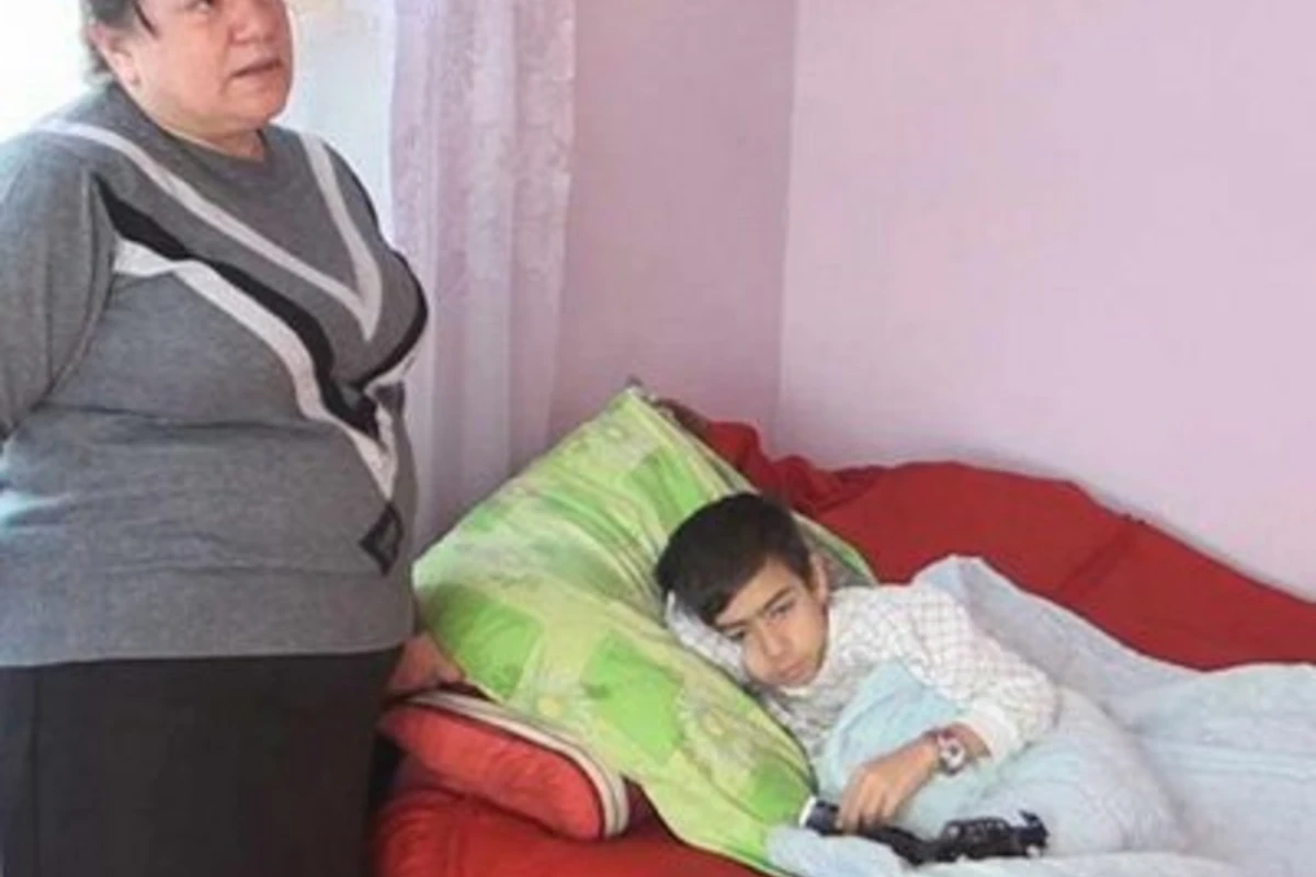 12-летнему Мураду Гаджиеву срочно нужна помощь!