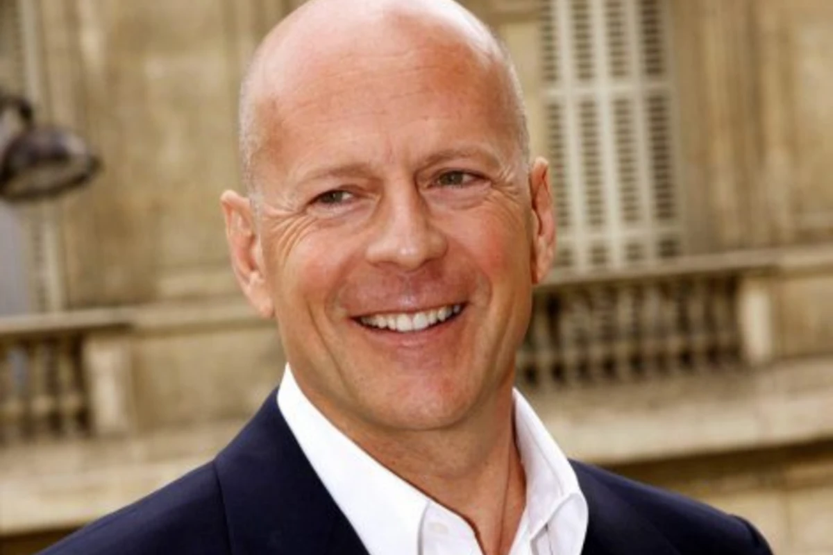 Брюс Уиллис отмечает 59-й день рождения