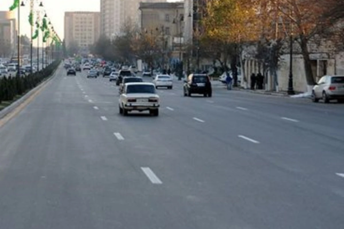 На проспекте Гейдара Алиева в Баку ограничено автодвижение