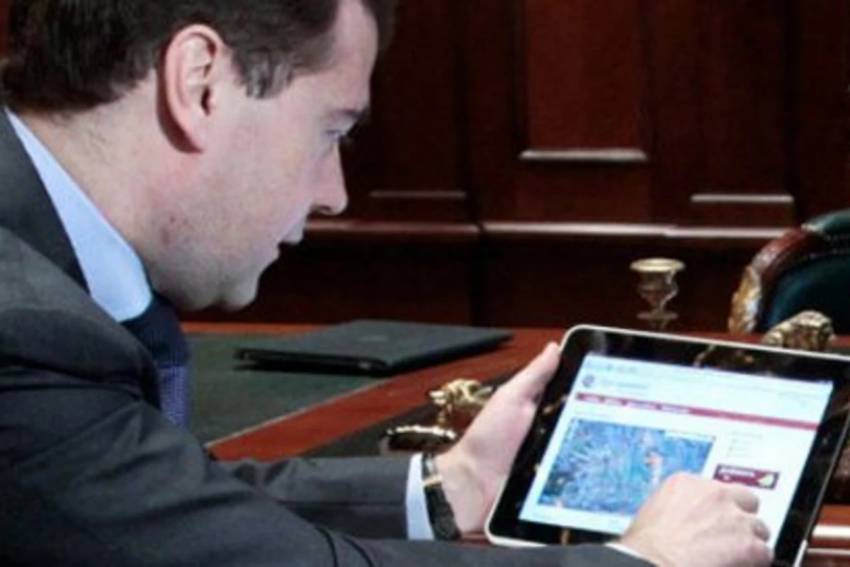 Российское правительство отказалось от iPad