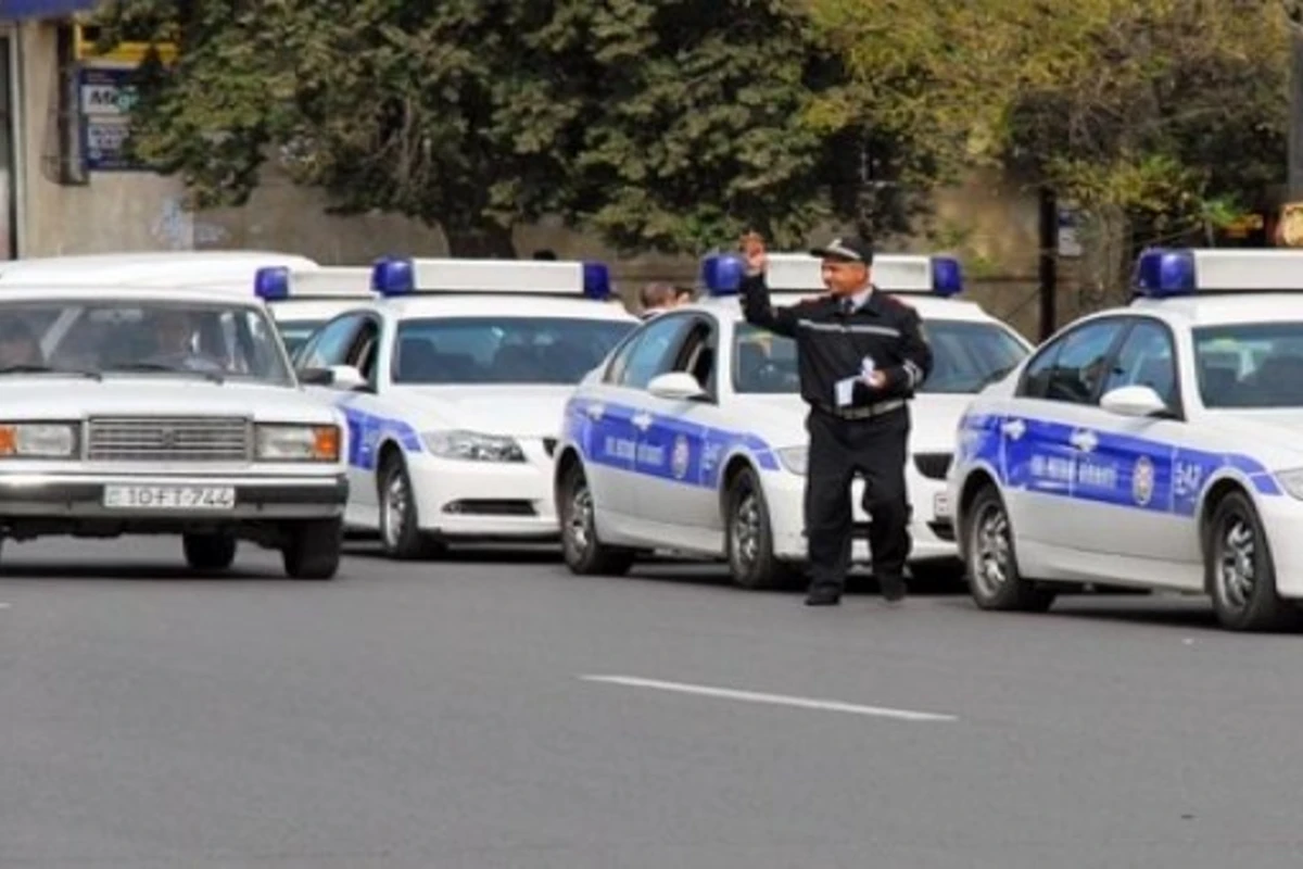Сегодня на центральных улицах Баку ограничат автодвижение Сегодня на центральных улицах Баку ограничат автодвижение