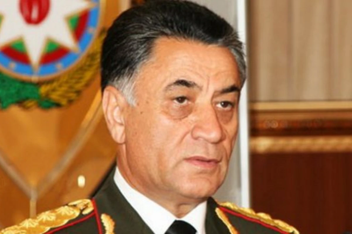 Ramil Usubov rüşvət alan polisi qovdu (video)