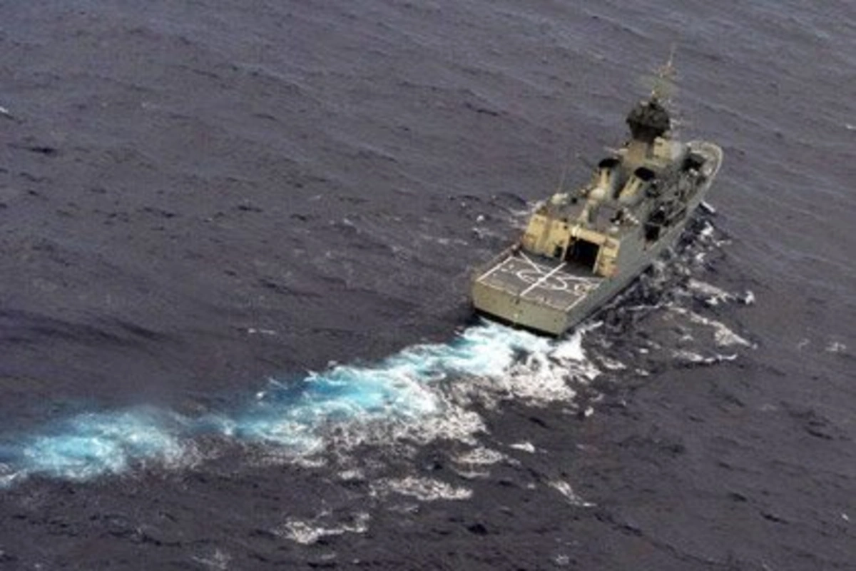 В районе поисков пропавшего «Боинга» нашли масляное пятно