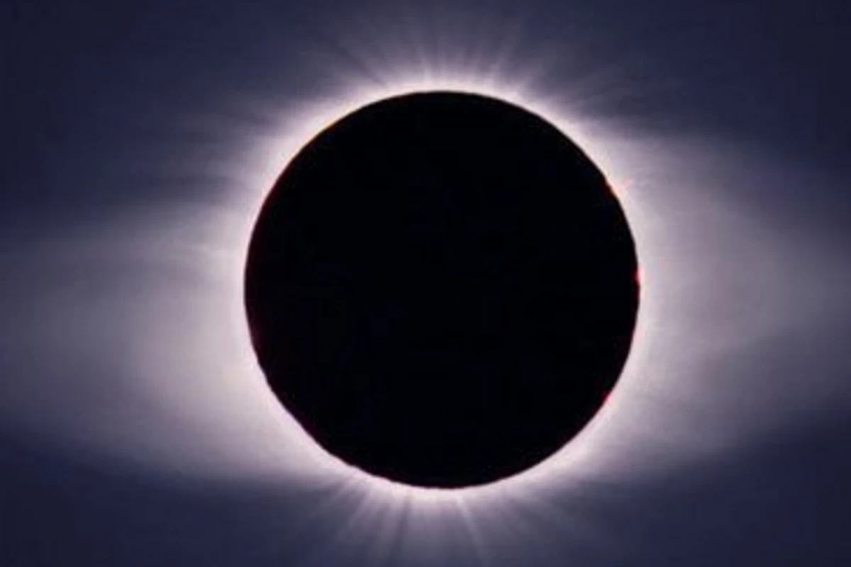 Жители Земли смогут увидеть солнечное затмение