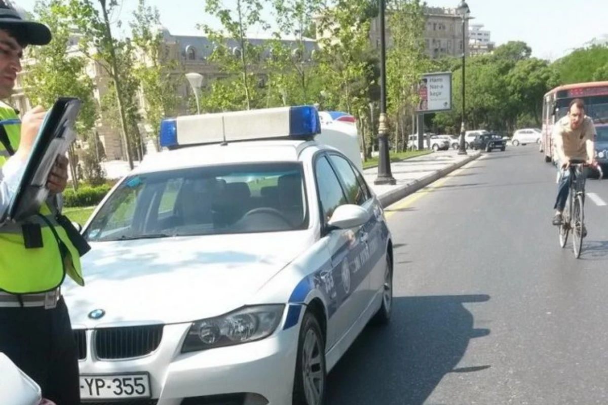 Ловушка дорожных полицейских для автоводителей в Баку