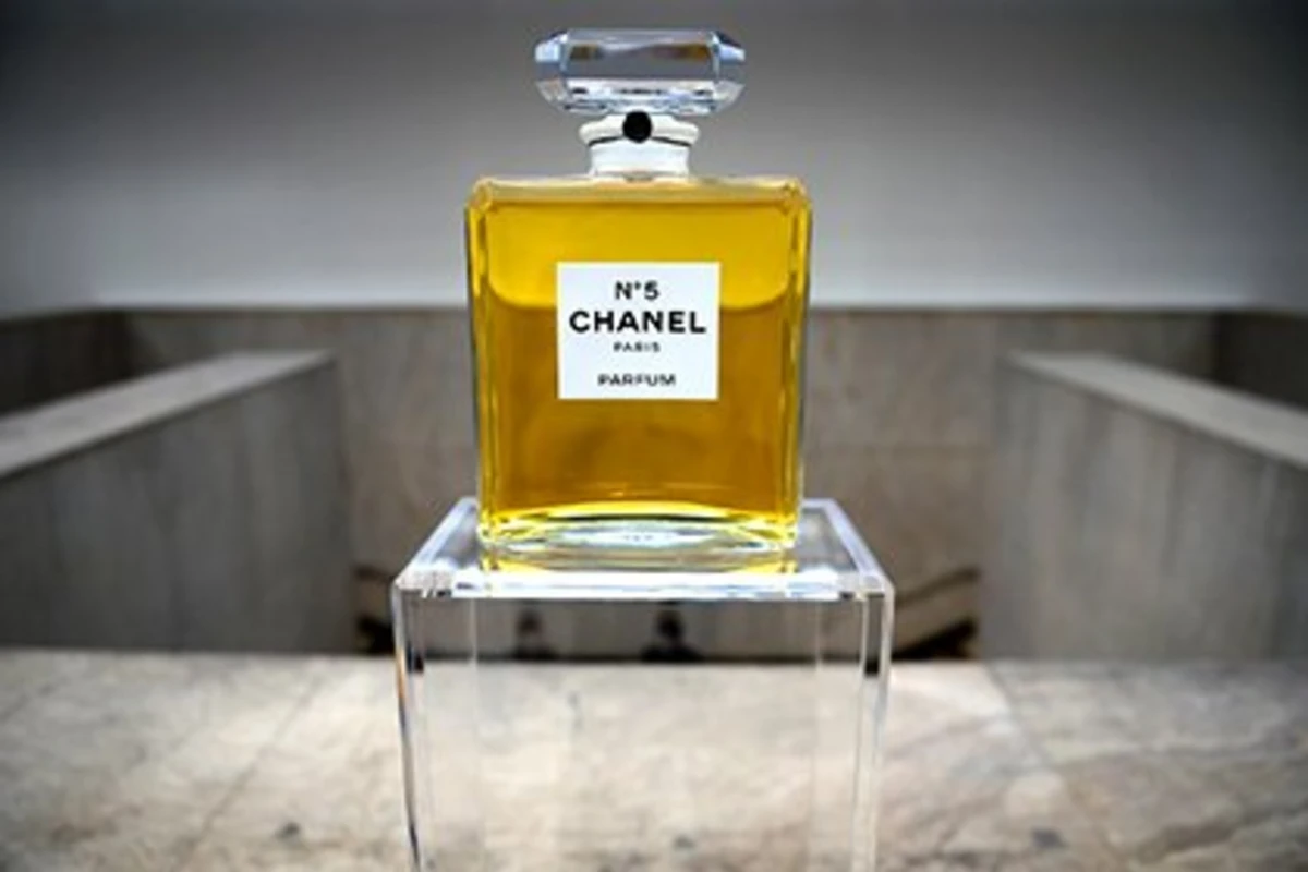 Духи Chanel 5 оказались под угрозой запрета