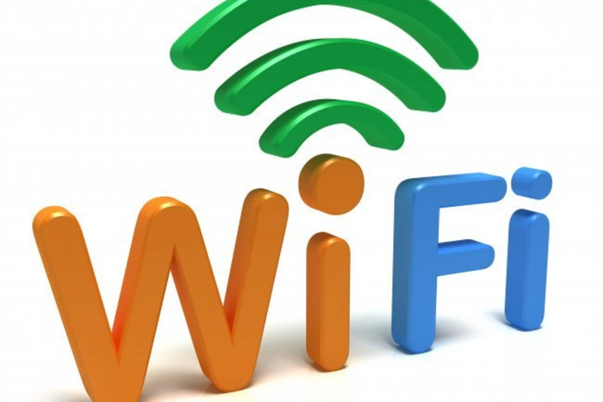 На бакинском бульваре появился бесплатный Wi-Fi