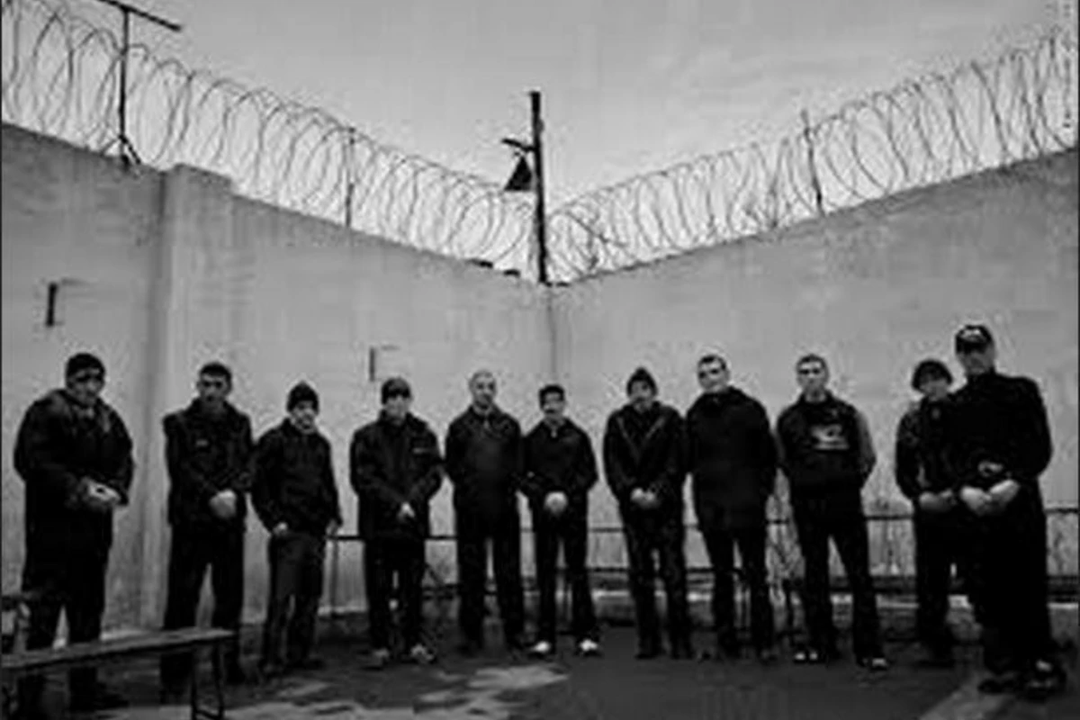В Азербайджане будут выдаваться отпуски заключенным
