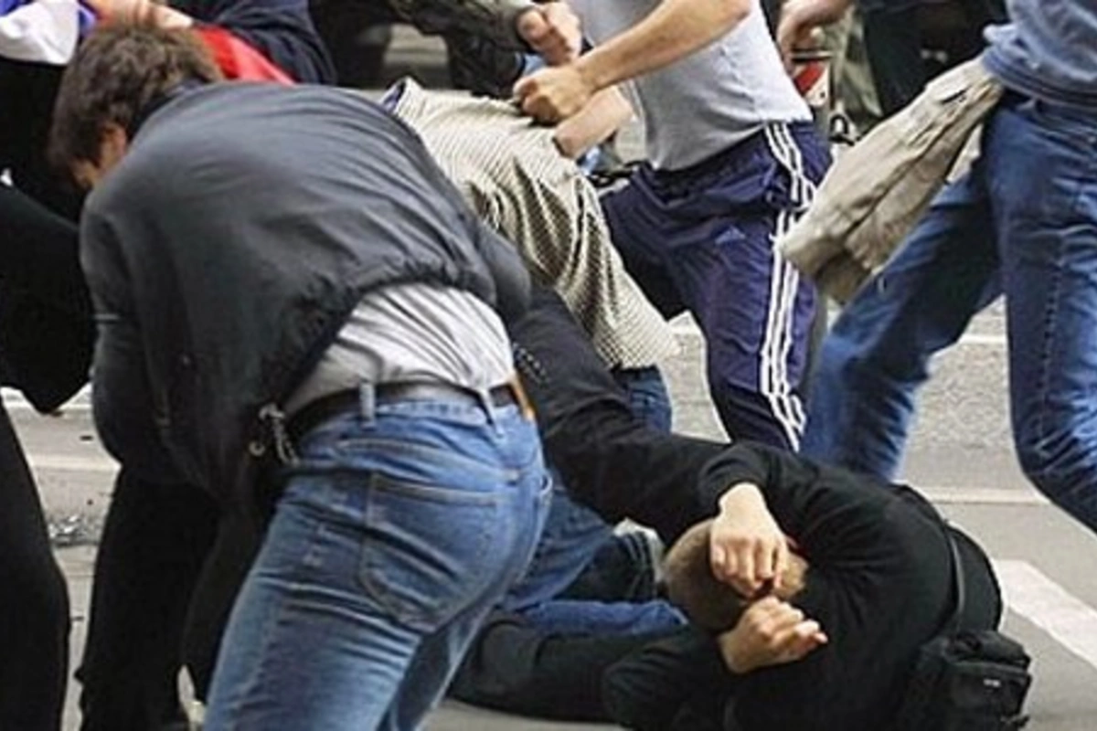 В Баку произошла массовая драка
