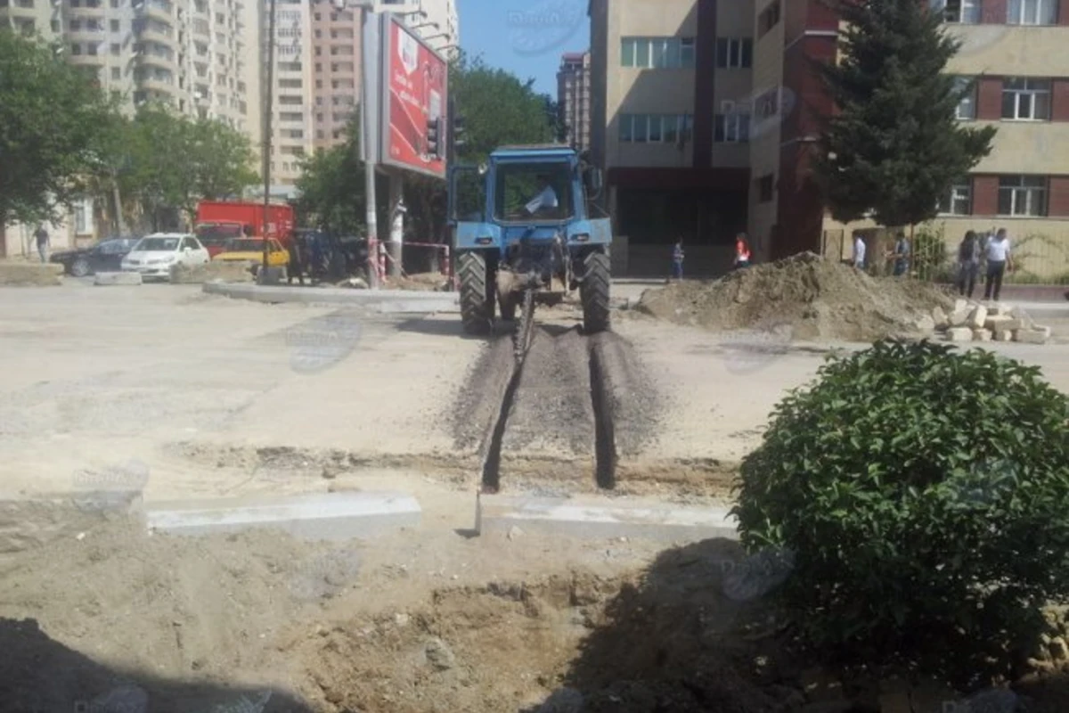 В Баку перерыта одна из улиц