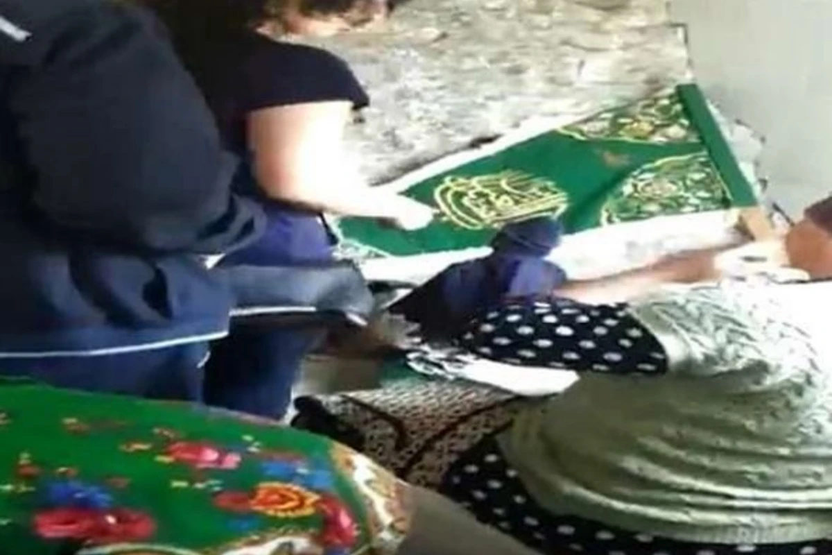В пире у горы Бешбармаг поклоняются «кукле» (видео)