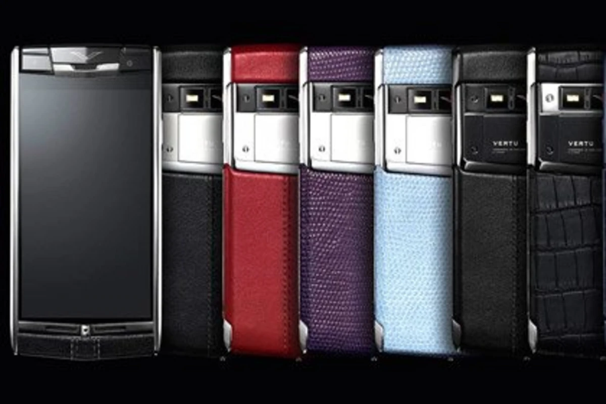 Vertu выпустила титановый смартфон за восемь тысяч евро