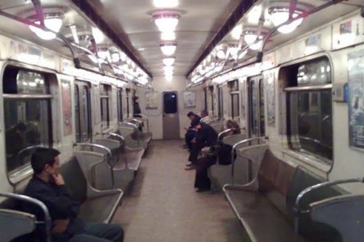 В бакинском метро будут установлены новые банкоматы
