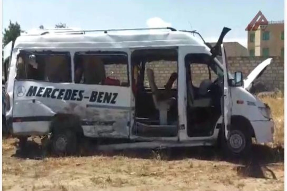 Первые видеокадры страшной аварии в Азербайджане (видео) Первые видеокадры страшной аварии в Азербайджане (видео)