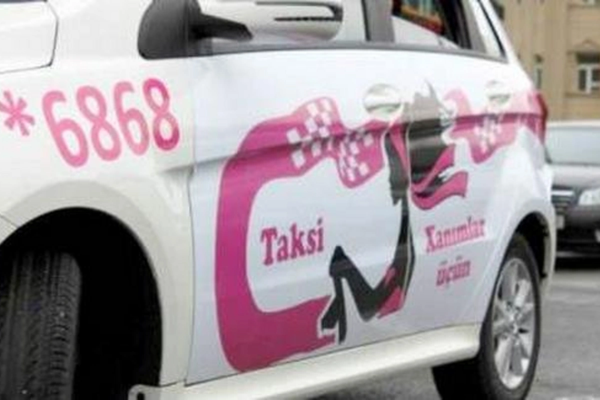 В Баку начал функционировать сервис Lady Taxi
